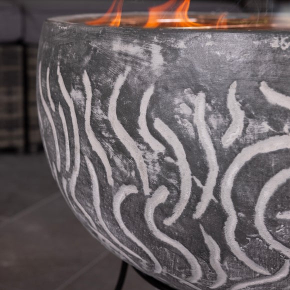 Carousel navigation image position 3 of 6