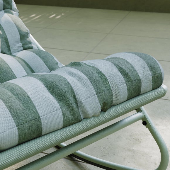 Carousel navigation image position 3 of 6