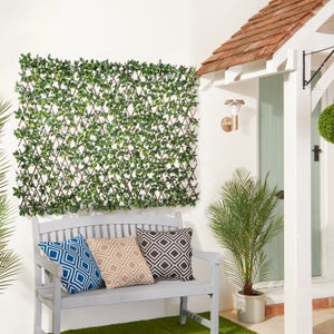 Willow Trellis With Gardenia Leaves