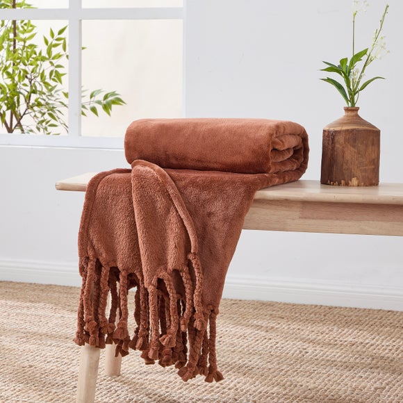 Tassel Throw 130cm x 170cm