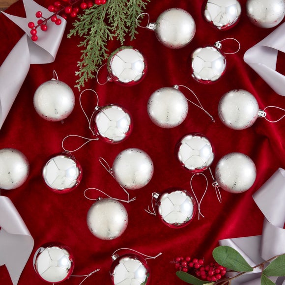 Pack of 24 Silver Shatterproof Baubles