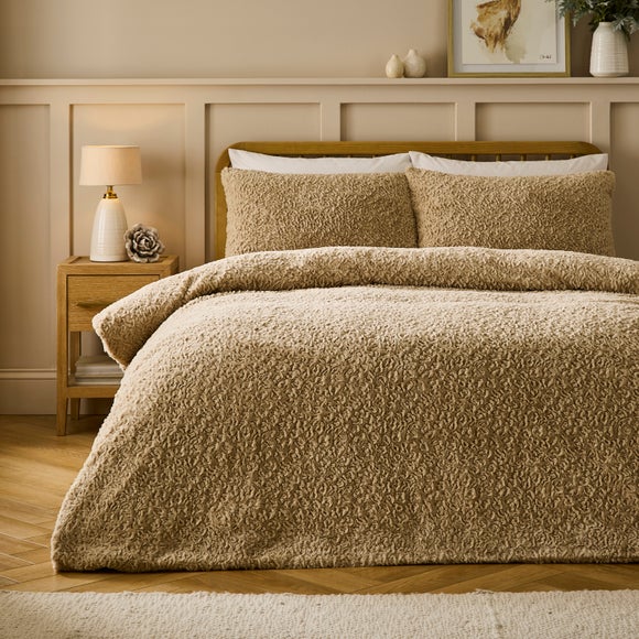 View Timeless Fur Duvet Cover & Pillowcase Set View Timeless Fur Duvet Cover & Pillowcase Set