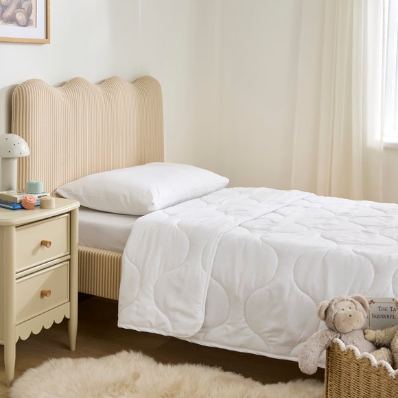 View Fogarty Little Sleepers Soft Touch Soft Resistant 4 Tog Duvet View Fogarty Little Sleepers Soft Touch Soft Resistant 4 Tog Duvet