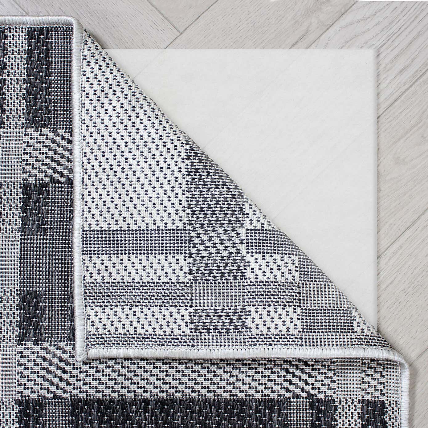 Carousel zoom image position 3 of 7