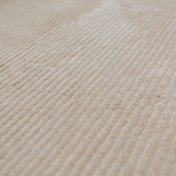 Carousel navigation image position 2 of 7