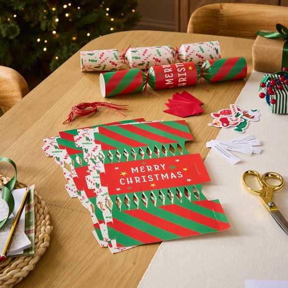 Pack of 6 Make Your Own Festive Foodies Christmas Crackers
