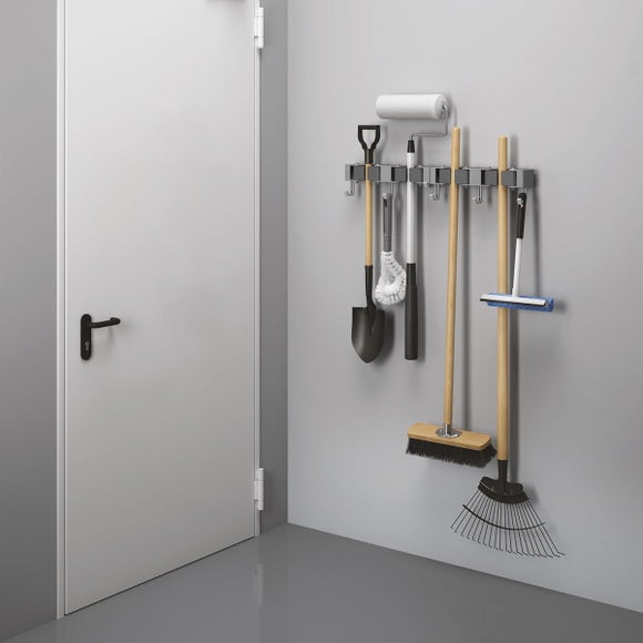 Carousel navigation image position 2 of 5