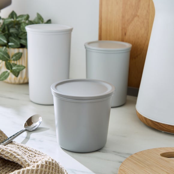 Sealed Plastic Food Storage Canister