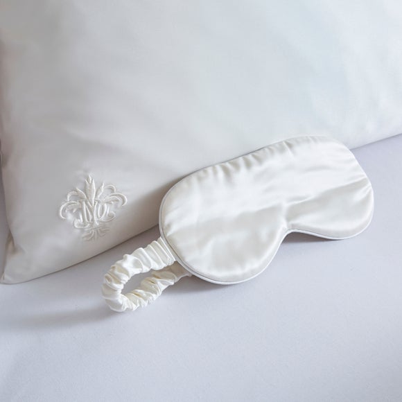 Photo 2 of Dorma Organic Mulberry Silk Gift Set