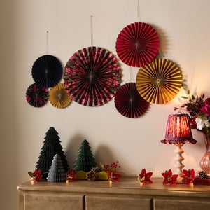 Set Of 7 Printed Fan Decorations