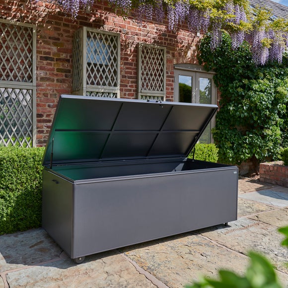 Carousel navigation image position 4 of 6