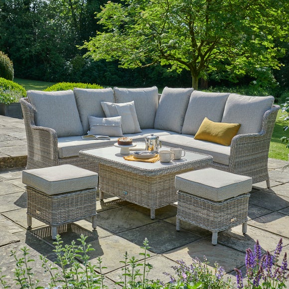 Carousel navigation image position 4 of 6