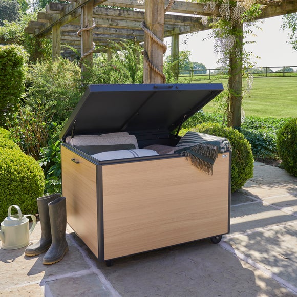 Carousel navigation image position 2 of 9