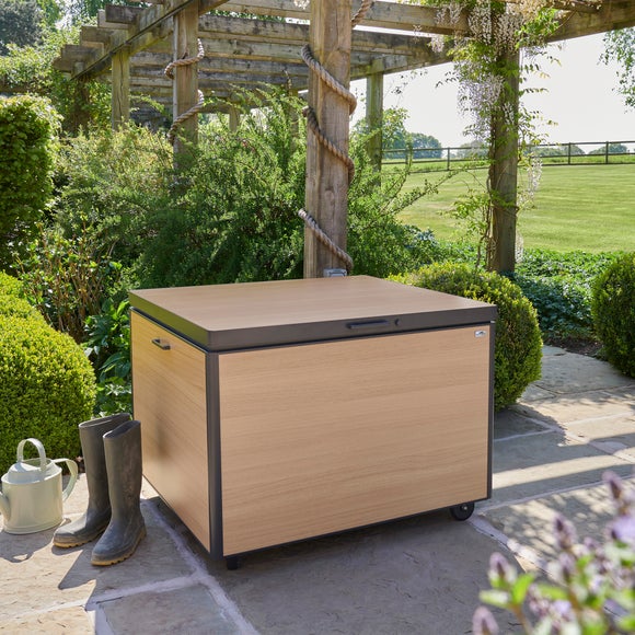 Carousel navigation image position 3 of 9