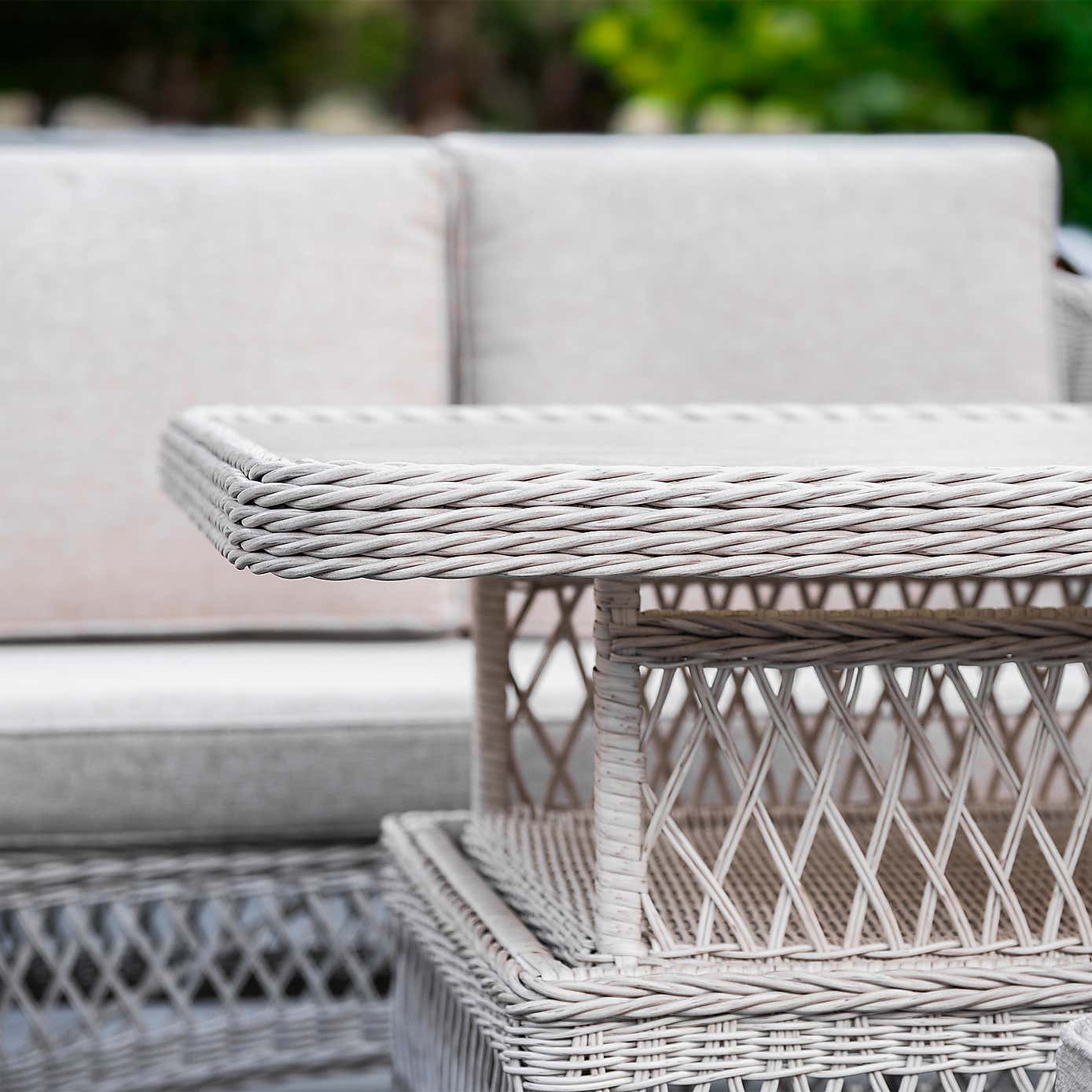 Carousel zoom image position 3 of 5