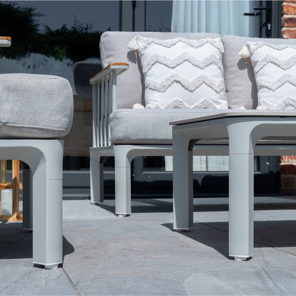 Carousel navigation image position 4 of 8