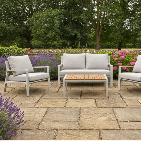 Norfolk Leisure Stratton Lounge Set