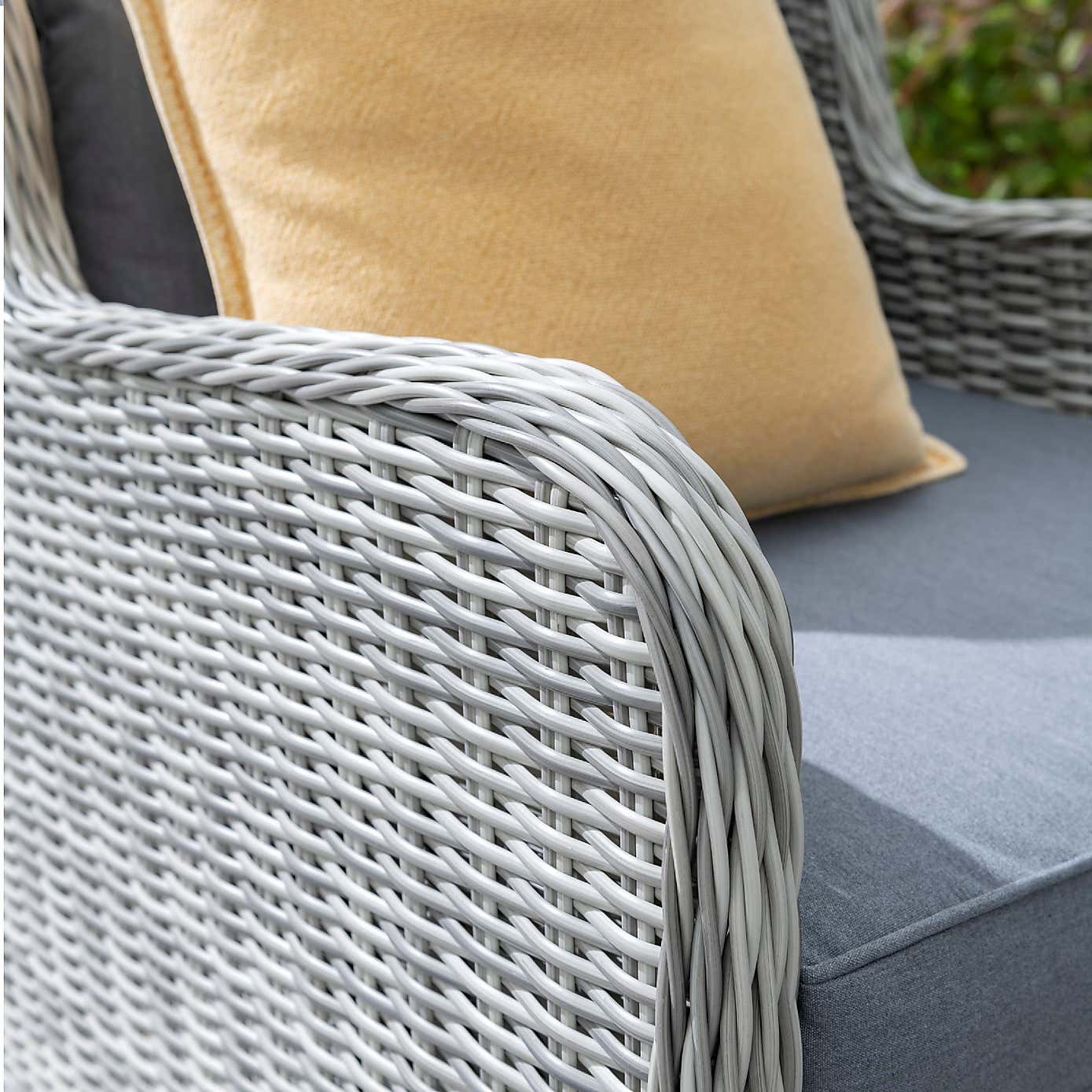 Carousel zoom image position 2 of 2