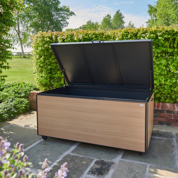 Carousel navigation image position 3 of 8