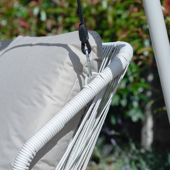 Carousel navigation image position 3 of 8