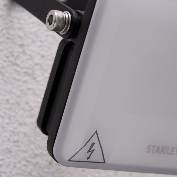 Carousel navigation image position 3 of 5