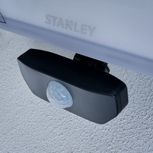 Carousel navigation image position 2 of 4