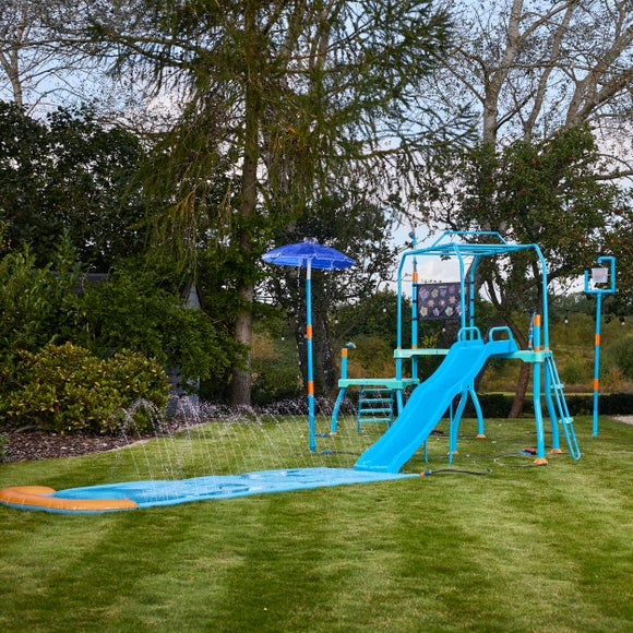 Plum Water Park Blaster Course