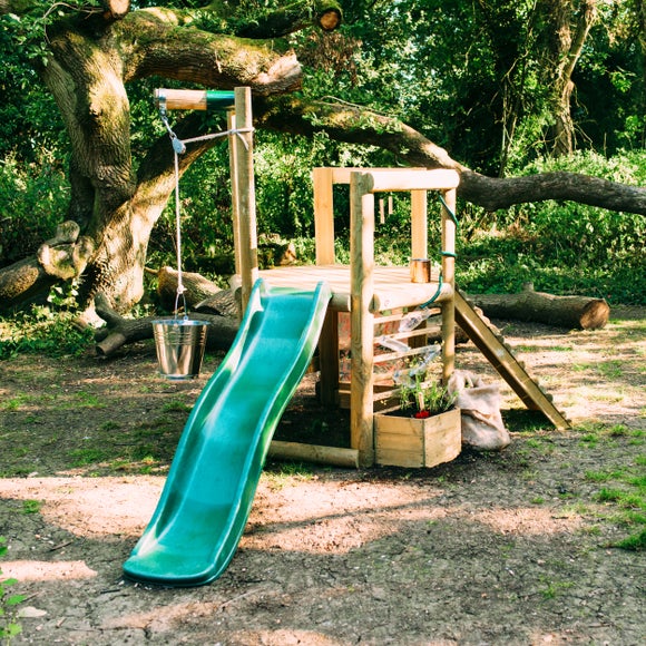 Plum Discovery Woodland Treehouse