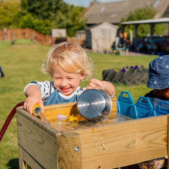 Carousel navigation image position 3 of 10