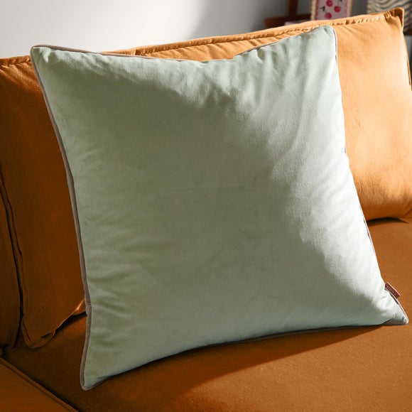 Furn. Square Cushion Cover