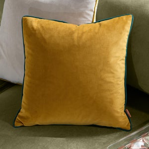 Furn. Square Cushion