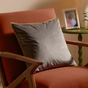 Furn. Square Cushion Cover