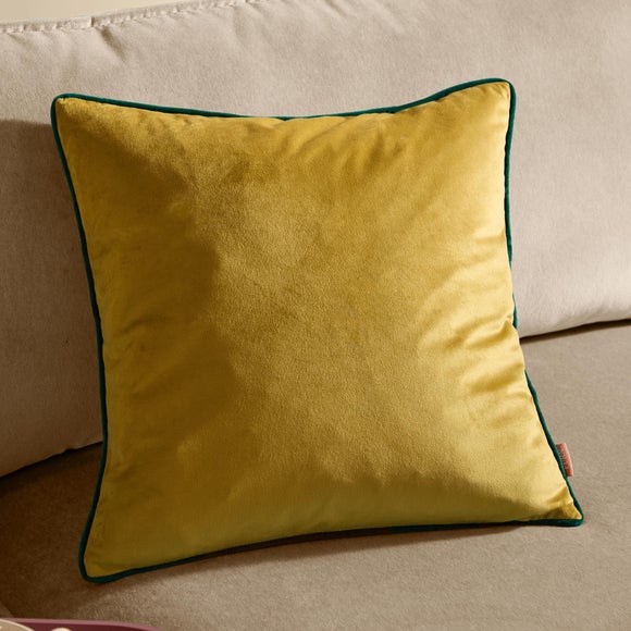 Furn. Square Cushion