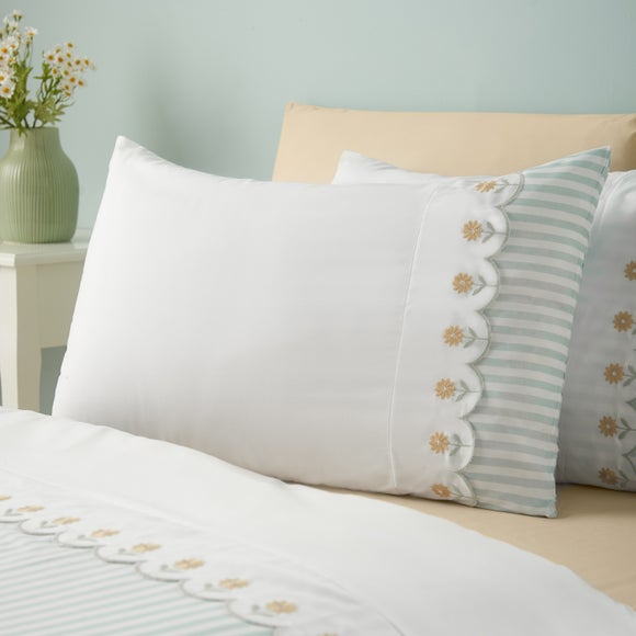 Carousel navigation image position 2 of 4