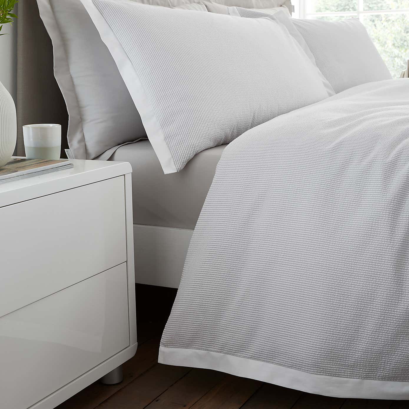 Carousel zoom image position 5 of 6