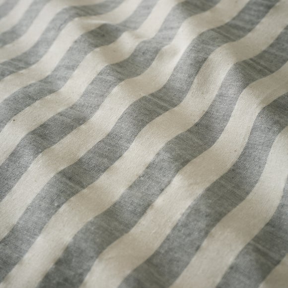 Carousel navigation image position 3 of 5