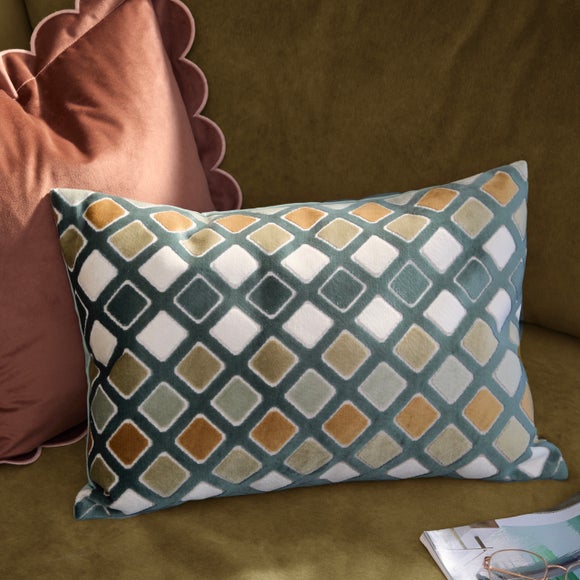 furn. Metro Diamond Velvet Rectangle Cushion