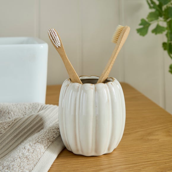 Wild Harvest Toothbrush Holder