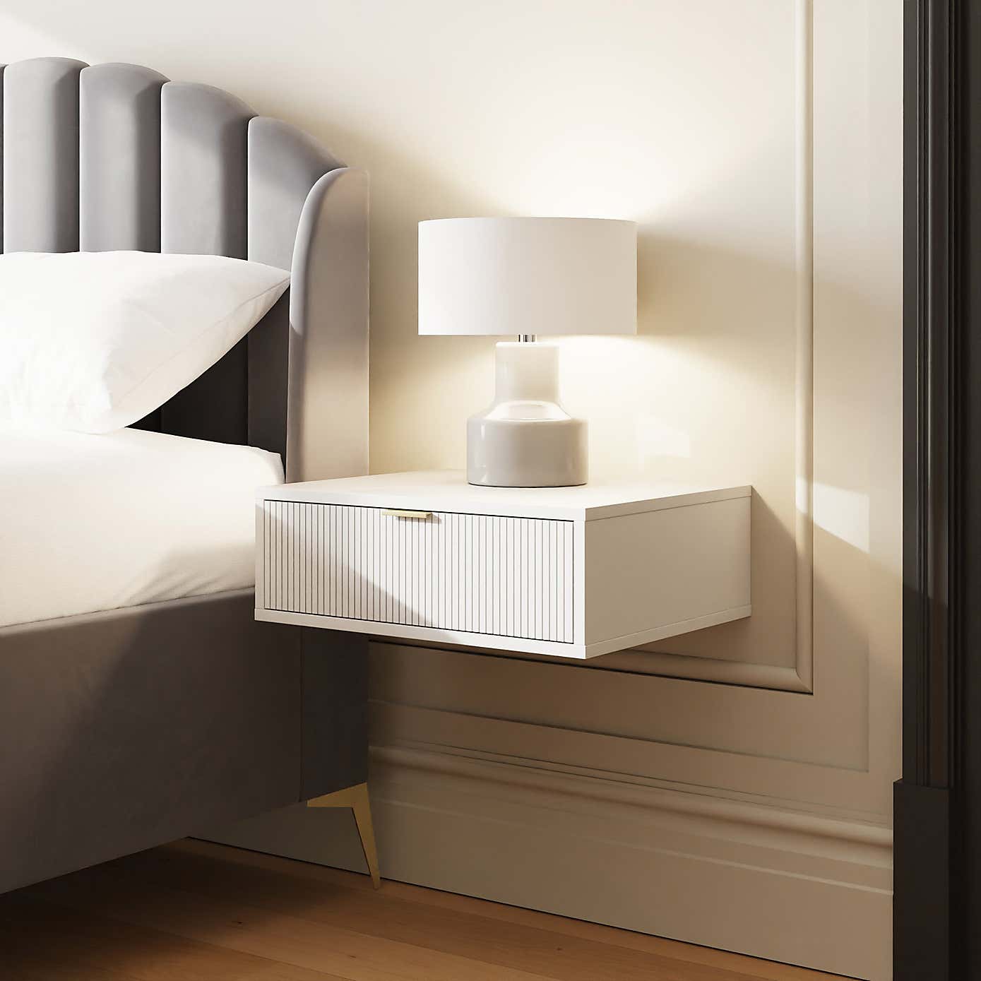 Carousel zoom image position 2 of 7