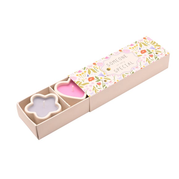 Carousel navigation image position 3 of 6