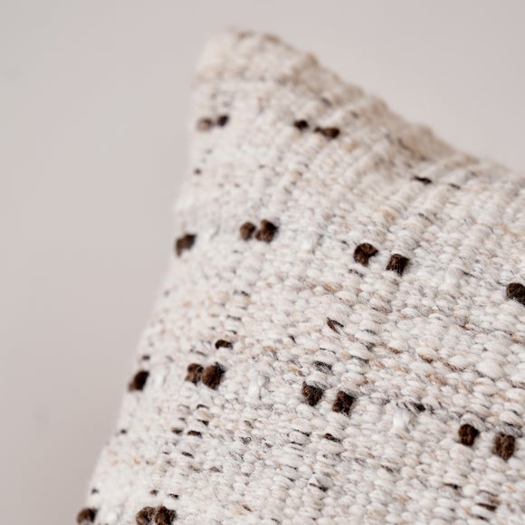 Carousel navigation image position 4 of 6