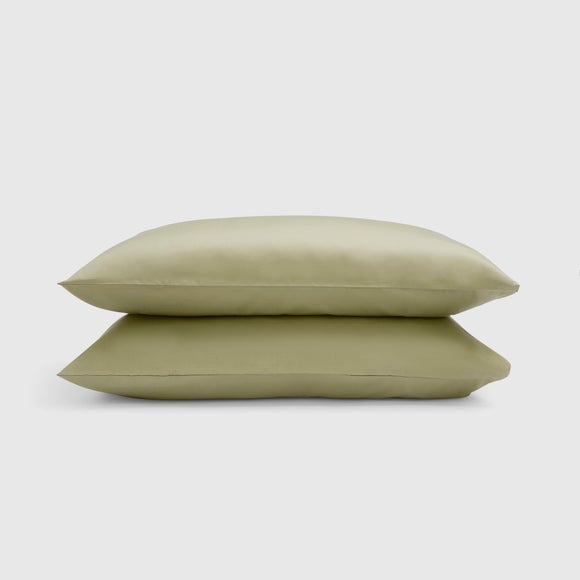 Photo 2 of Hotel 400 Thread Count 100 Cotton Sateen Pillowcase Pair Photo 2 of Hotel 400 Thread Count 100 Cotton Sateen Pillowcase Pair