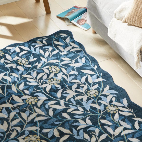 Carousel navigation image position 4 of 6