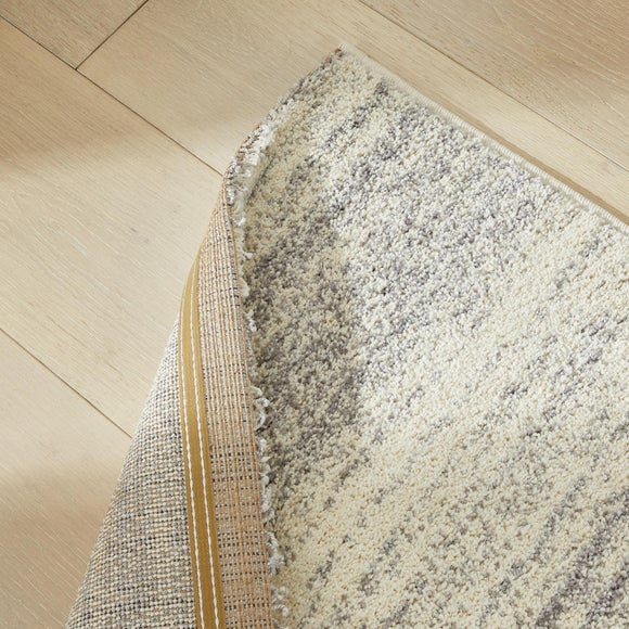 Carousel navigation image position 3 of 6