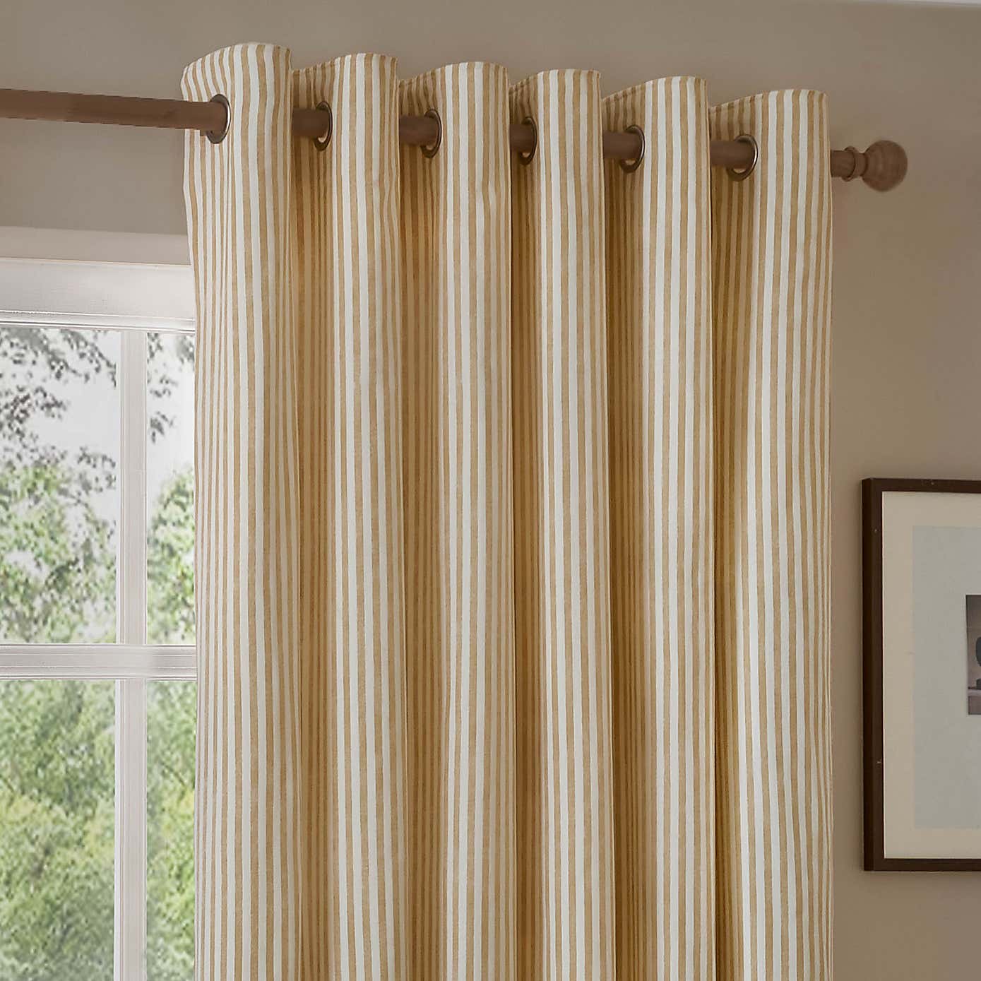 Carousel zoom image position 2 of 7