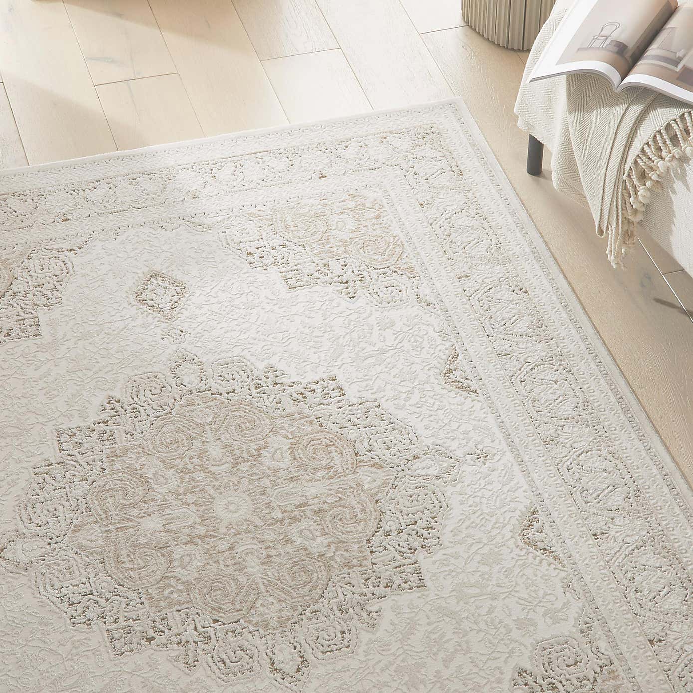 Carousel zoom image position 6 of 8