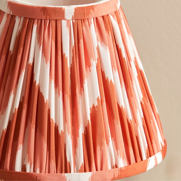 Carousel navigation image position 3 of 7