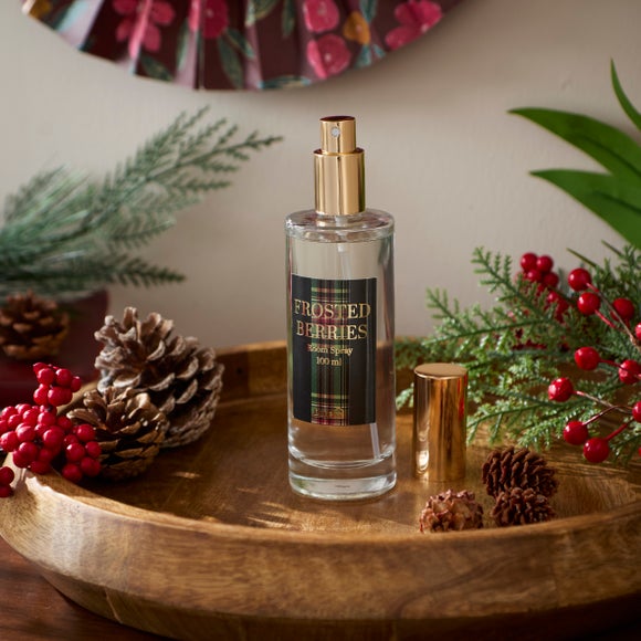 View Winter Berries Room Spray View Winter Berries Room Spray