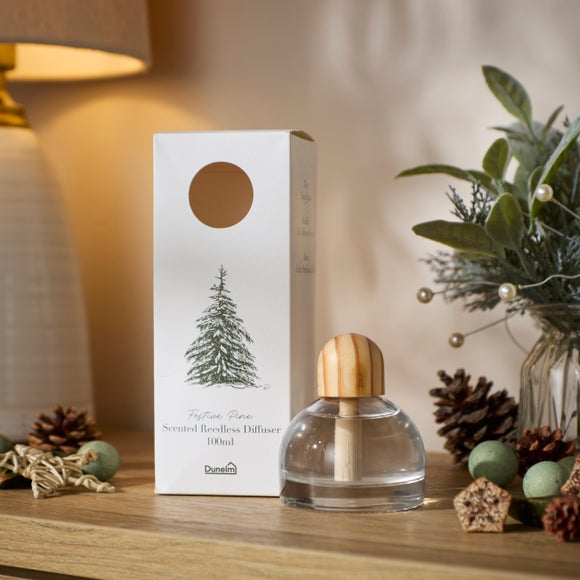 Festive Garland Reedless Diffuser