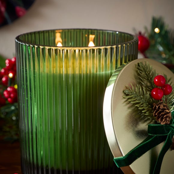 Photo 2 of Winter Berries Candle Photo 2 of Winter Berries Candle